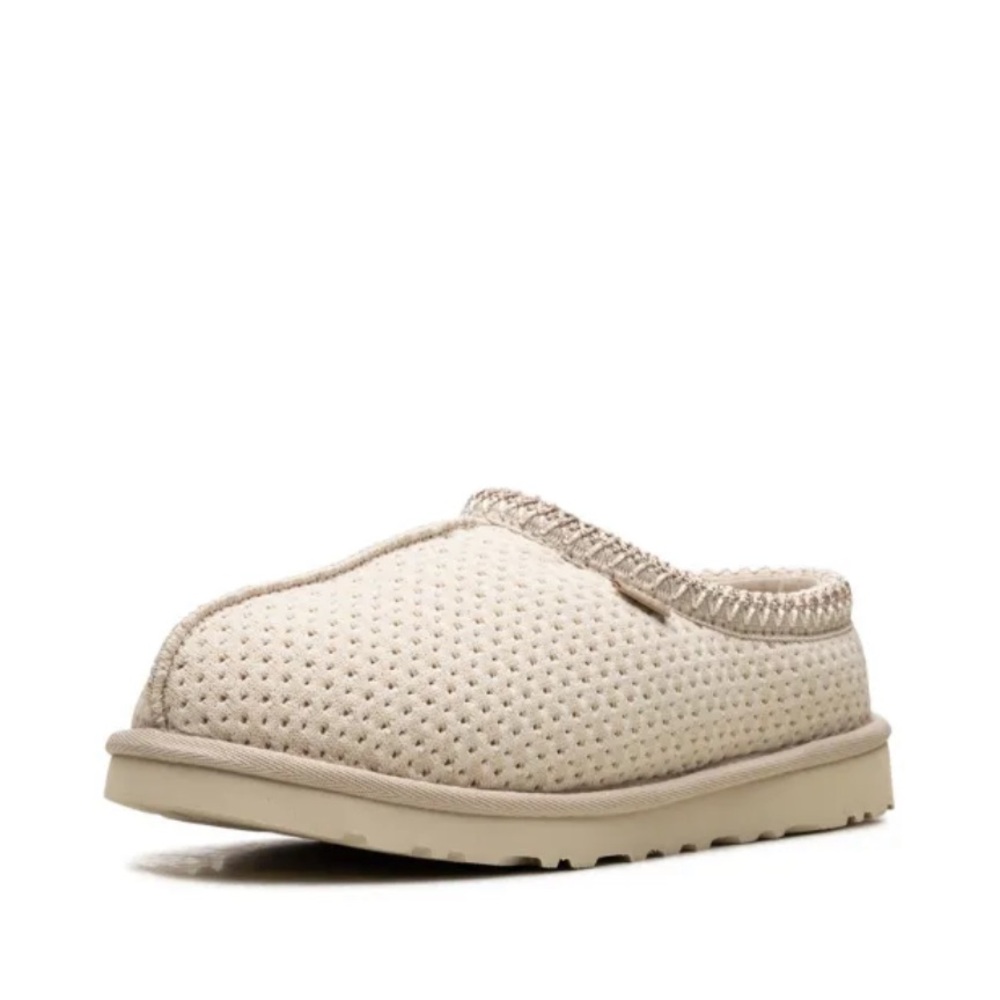 UGG Cream Tasman Flecked Knit slipper in size 9